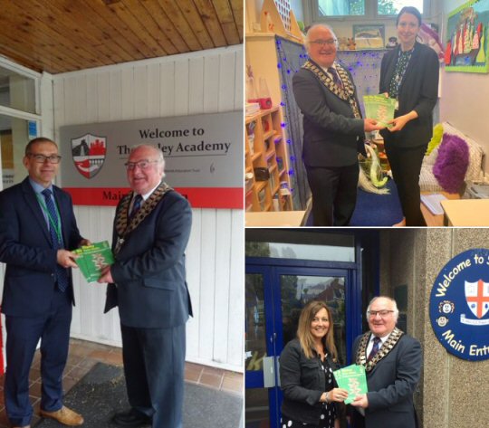 Mayor Delivers Ripley Town Guide To Local Schools