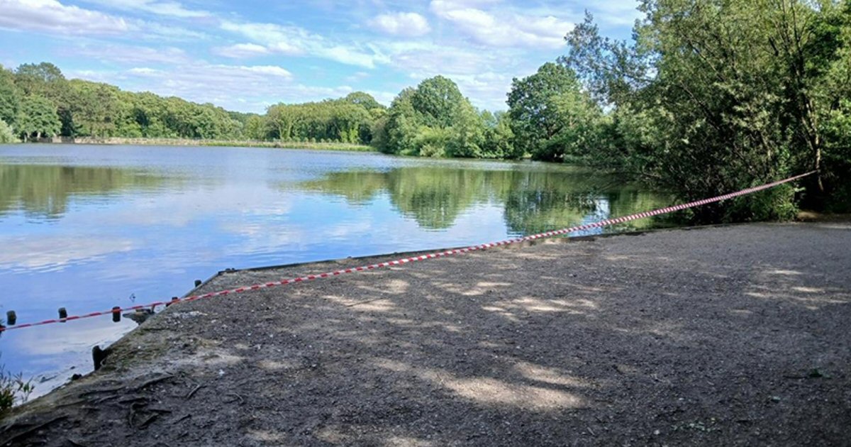 Walkers Urged To Steer Clear Of Pond Following Oil Leak